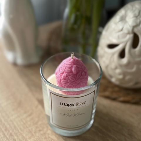 Świeca sojowa różowe Wielkanocne jajko